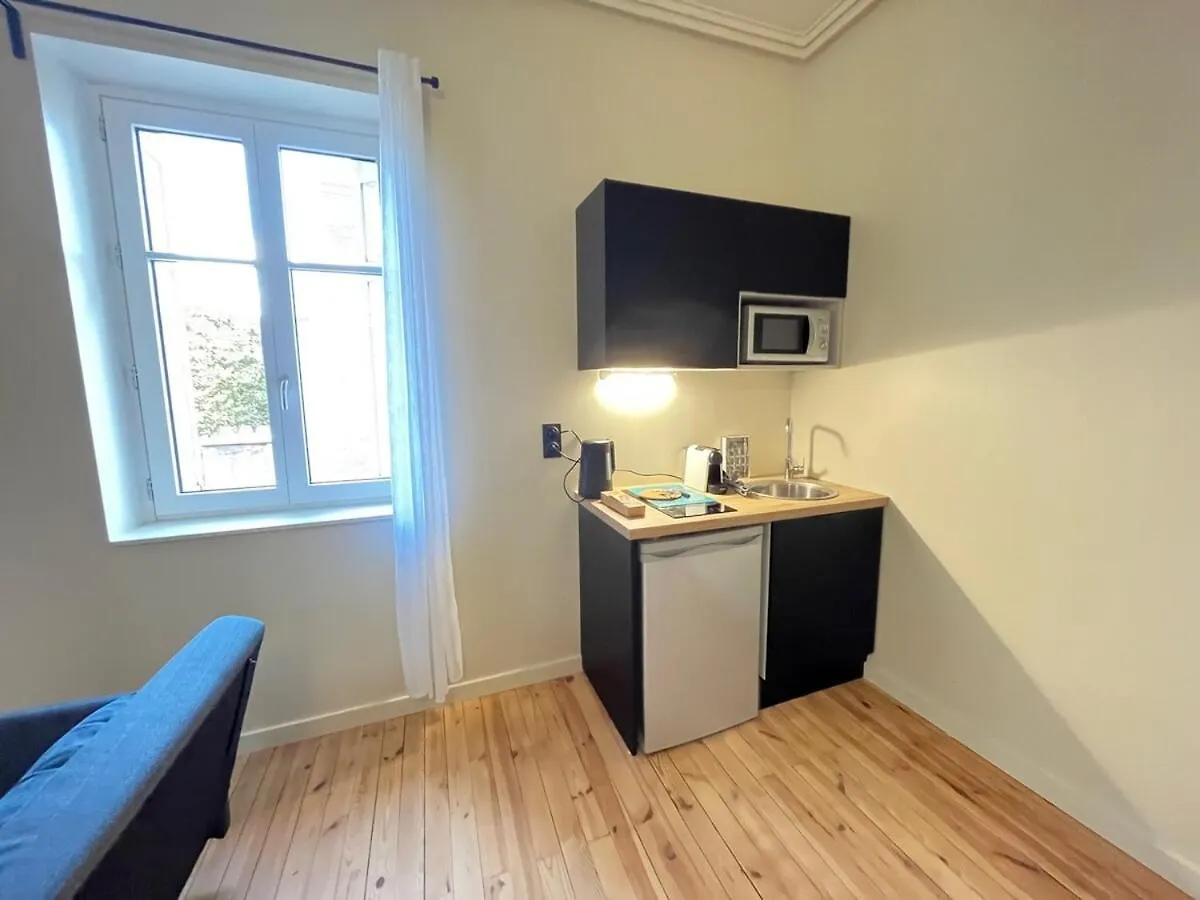 Studio Renove Dans Une Charmante Residence Saint-Etienne